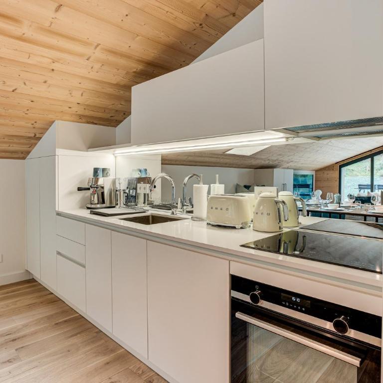 Apartment Castorettes, Alpes Agency, Chamonix, Sleeps 6 to 7 - Appartement 3 Chambres - 5