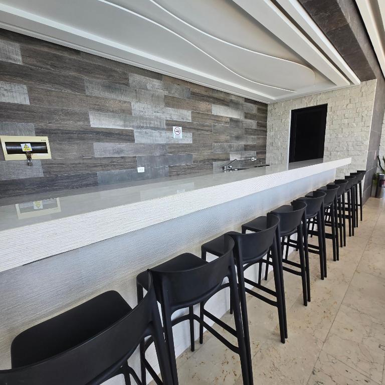 A Perfect Place - Rooftop views of the Caribbean - Jacuzzi - One-Bedroom Apartment - 17