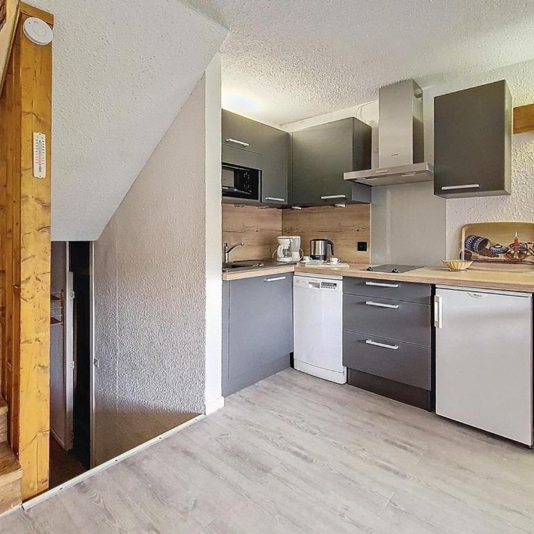 Appartement Duplex Lumineux au Pied des Pistes, Balcon - FR-1-344-1075 - Appartamento - 11