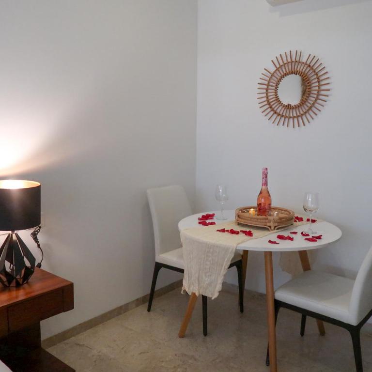 The Shore - Chic Getaway - Beach steps away - Estudio Deluxe con cama grande - 10