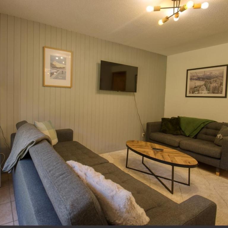 Appartement rénové avec WiFi près du ski-bus - Appartamento con 3 Camere da Letto - 7