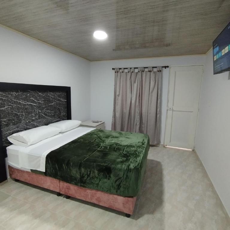 GURUS FR - Casa Querendona, cerca San Jorge y parque El Lago - One-Bedroom Apartment - 2