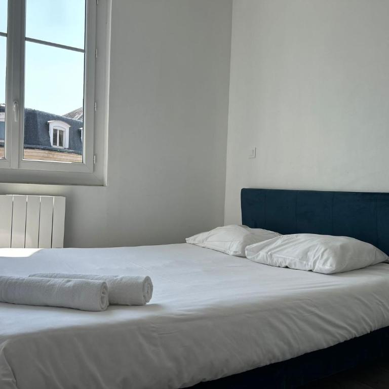 La Flèche, proche de la Cathédrale - Appartement 2 Chambres - 33