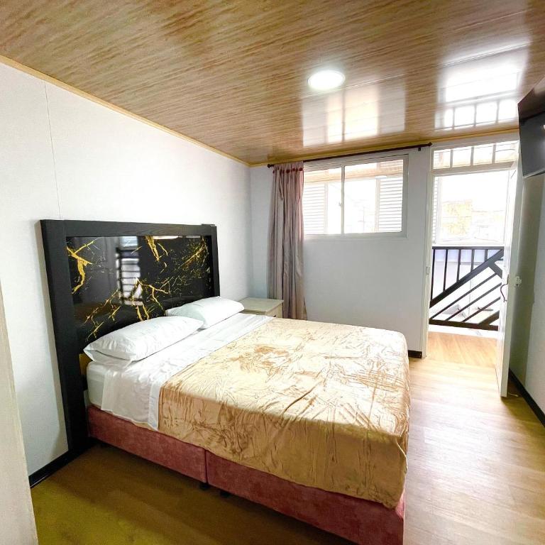 GURUS FR - Casa Querendona, cerca San Jorge y parque El Lago - One-Bedroom Apartment - 4