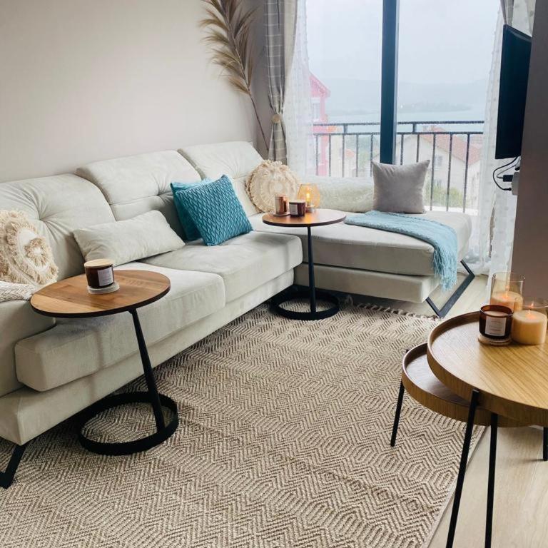 Tivat Terrace Deluxe - One-Bedroom Loft Apartment with Balcony - 14