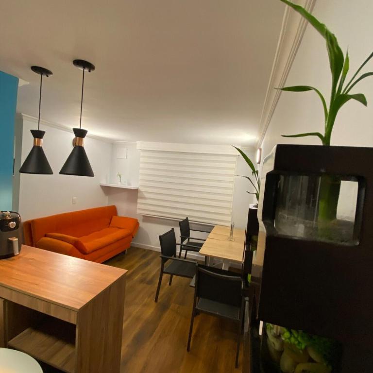 Apartment close to the airport and downtown - Two-Bedroom Apartment - 1