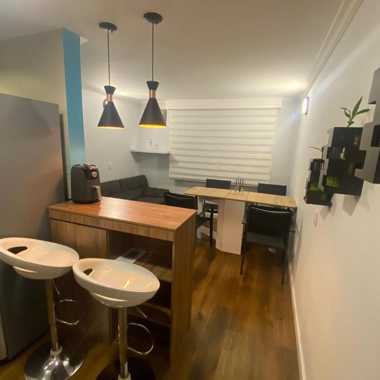 Apartment close to the airport and downtown - Two-Bedroom Apartment - 25