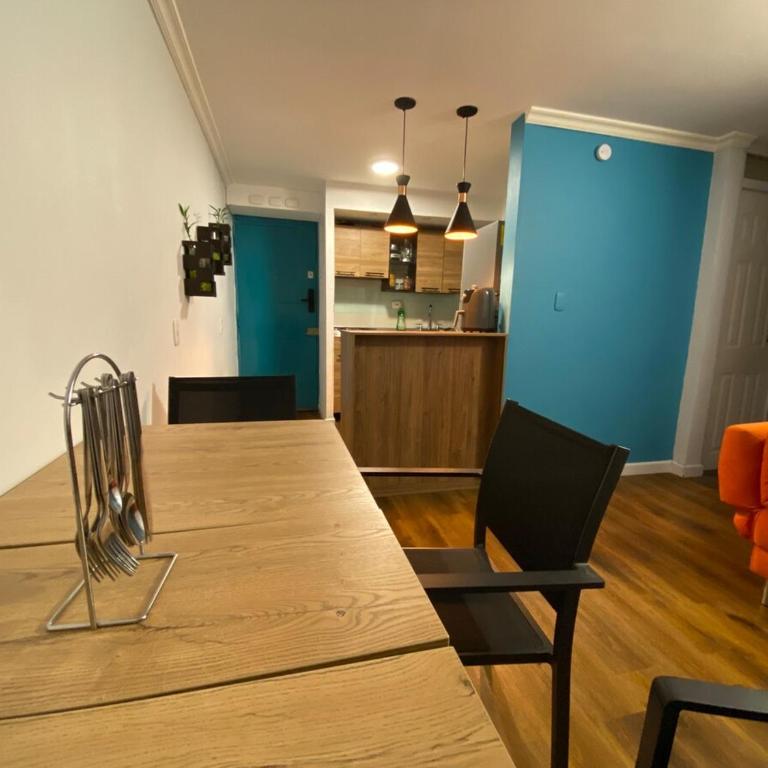 Apartment close to the airport and downtown - Two-Bedroom Apartment - 34
