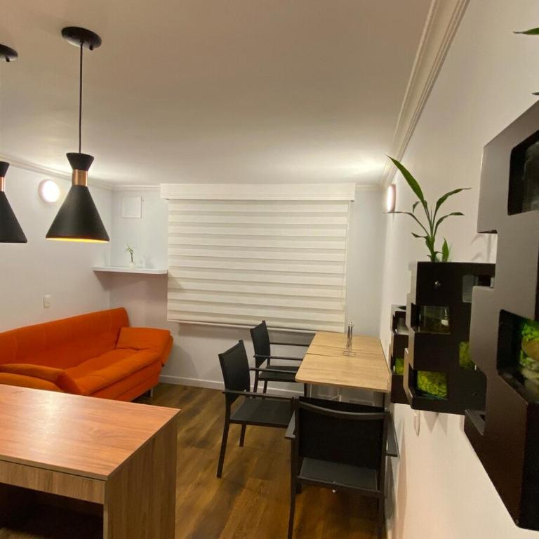 Apartment close to the airport and downtown - Two-Bedroom Apartment - 39