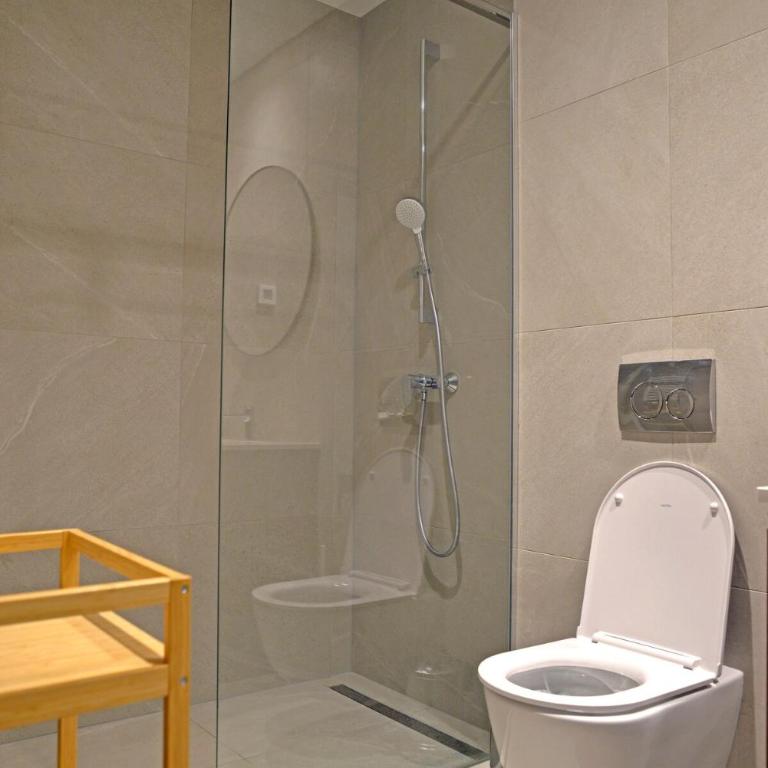 Belgrade Waterfront Kings Park Walk to Galerija Shopping Mall and Dozens of Restaurants - Three-Bedroom Apartment - 19