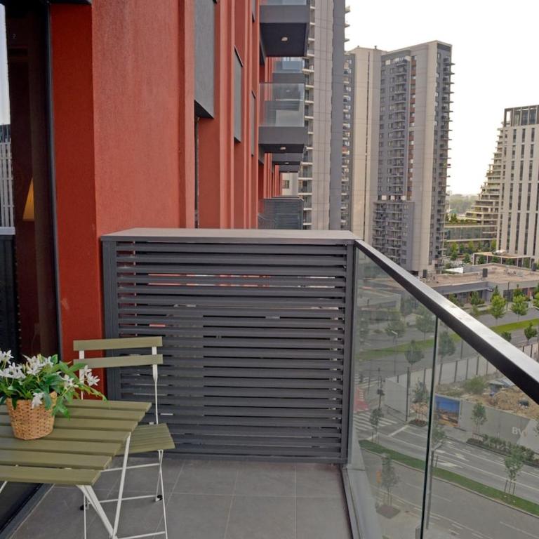 Belgrade Waterfront Kings Park Walk to Galerija Shopping Mall and Dozens of Restaurants - Three-Bedroom Apartment - 42