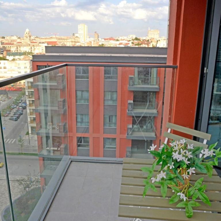 Belgrade Waterfront Kings Park Walk to Galerija Shopping Mall and Dozens of Restaurants - Three-Bedroom Apartment - 49