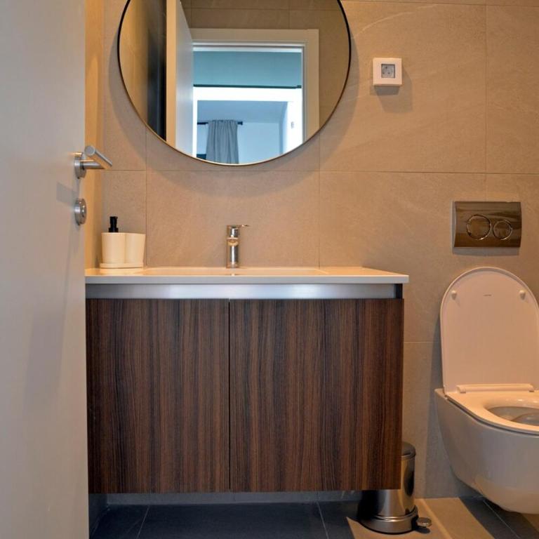Belgrade Waterfront Kings Park Walk to Galerija Shopping Mall and Dozens of Restaurants - Three-Bedroom Apartment - 50