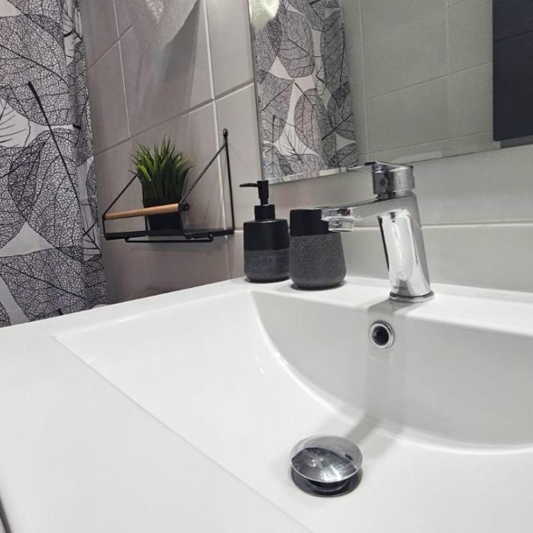 HOM I Luminoso y Acogedor Studio 2PAX en Santiago - Estudio - 16