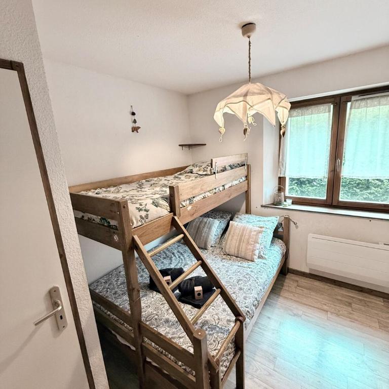 Le Nid du Vercors Terrasse & Garage Privé - Two-Bedroom Apartment with View - 9