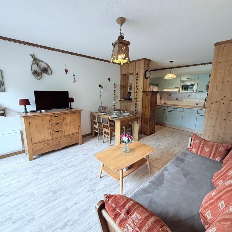 Le Nid du Vercors Terrasse & Garage Privé - Two-Bedroom Apartment with View - 2