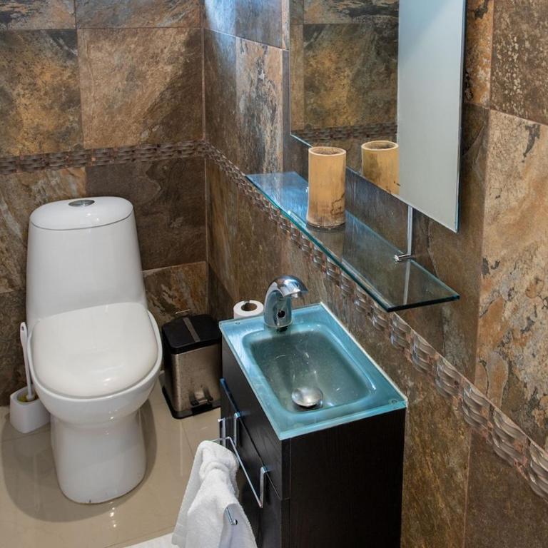 Refrescante Casa de 3 Pisos, Piscina Privada, AC - Vacation Home - 22