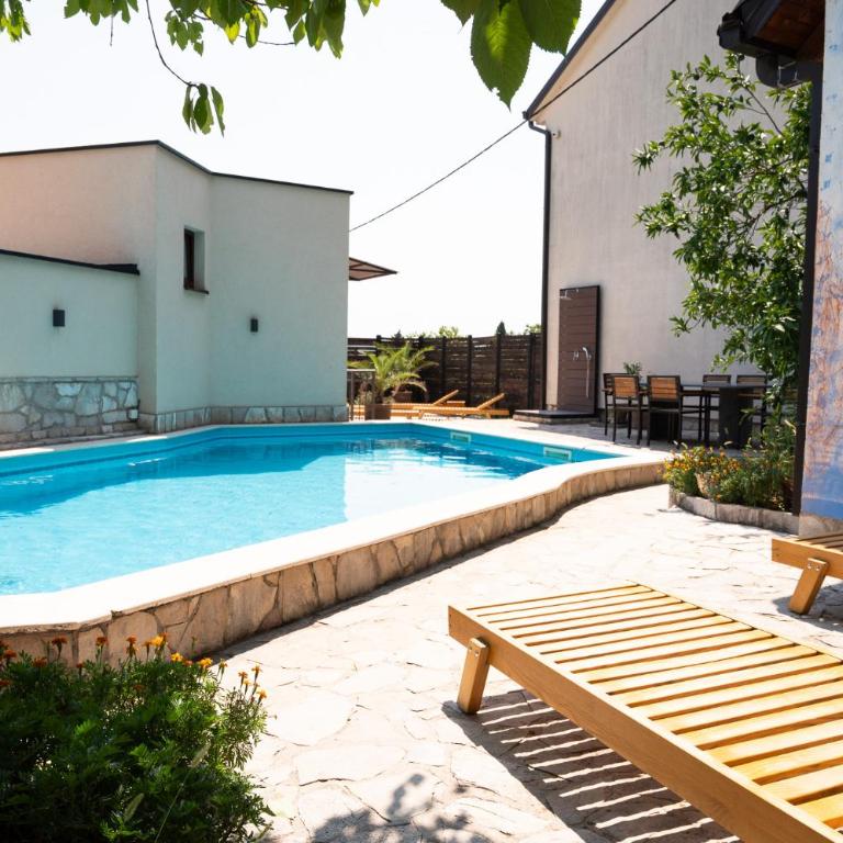 Villa Morena - Two-Bedroom Villa - 11