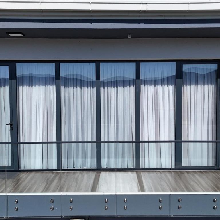 Hotel LOBBY PLUS - Deluxe Single Room with Balcony - 8