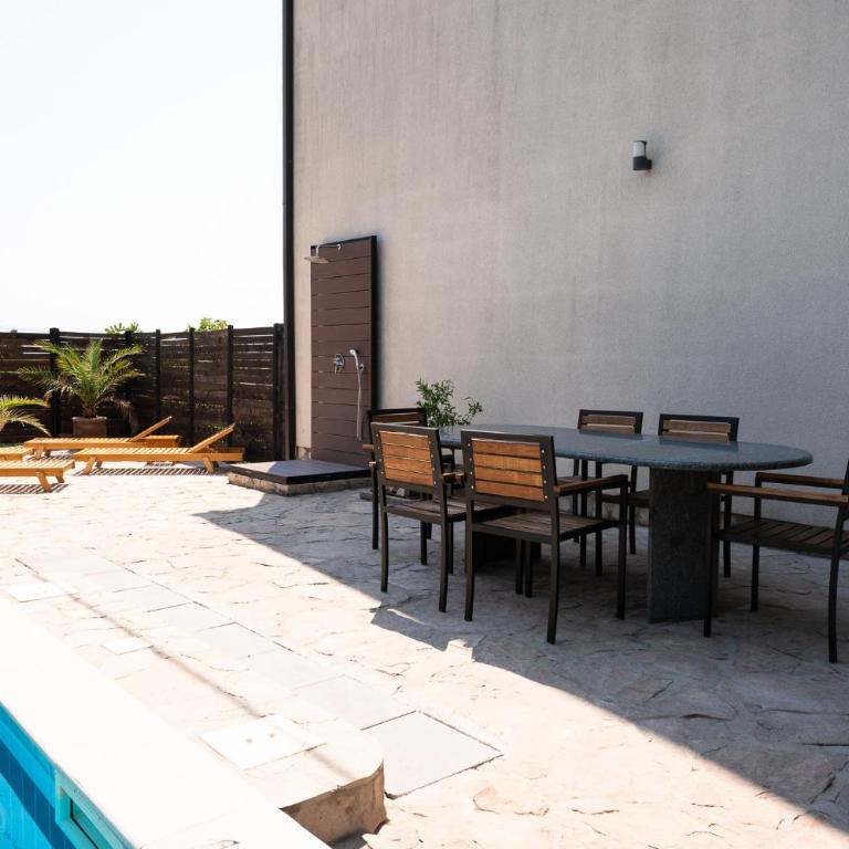 Villa Morena - Two-Bedroom Villa - 4