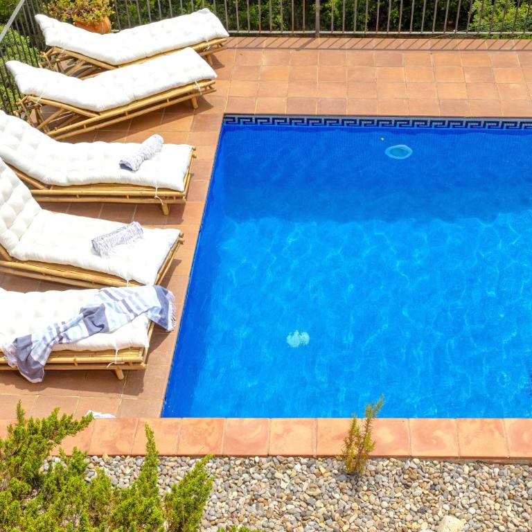 Sea View Pool 2km to Beach Cala Canyelles Fully Air Conditioned King Queen Quality Beds BBQ - Casa de 5 dormitorios - 60