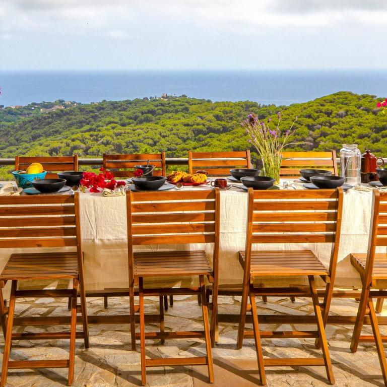 Sea View Pool 2km to Beach Cala Canyelles Fully Air Conditioned King Queen Quality Beds BBQ - Casa de 5 dormitorios - 2