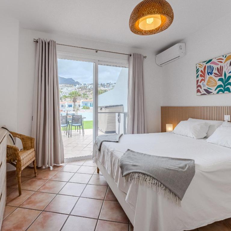 Huge Sunny Terrace Heated Pool Costa Adeje - Apartamento de 1 dormitorio - 20