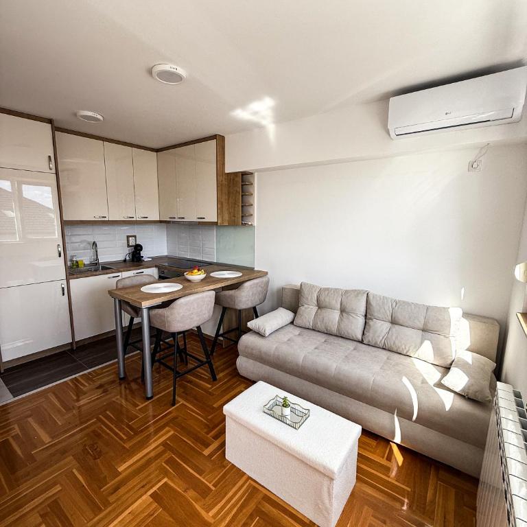 Limpio Apartman 2 - Two-Bedroom Apartment - 2