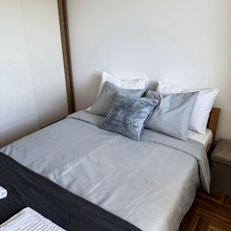 Limpio Apartman 2 - Two-Bedroom Apartment - 19