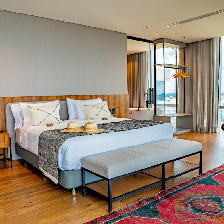 Alula Hotel Encarnacion - Deluxe Suite with Spa Bath - 6