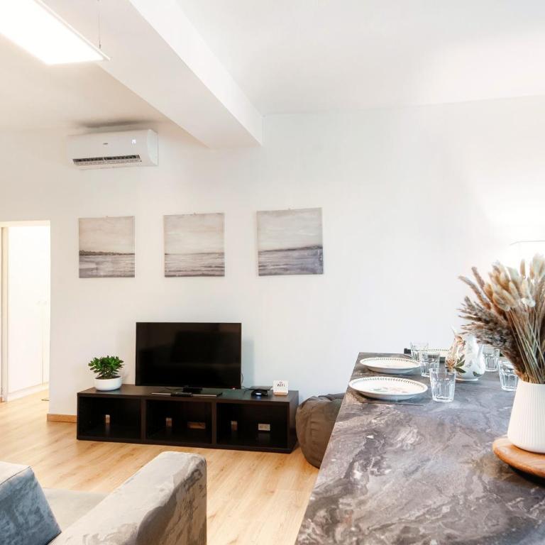 Lucia Cozy Flat at few steps by Lake Como - Two-Bedroom Apartment - 6