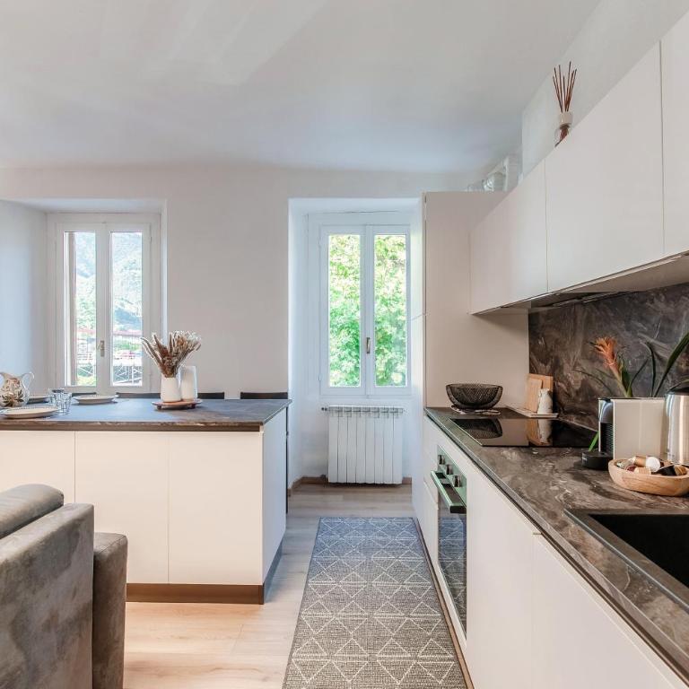 Lucia Cozy Flat at few steps by Lake Como - Two-Bedroom Apartment - 12