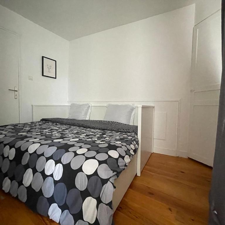 Charmant deux pièces en plein cœur de Paris - Appartement 1 Chambre - 6