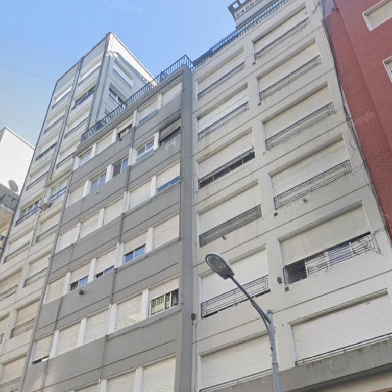 Monoambiente dividido reciclado céntrico - One-Bedroom Apartment - 31