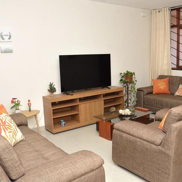 Casa de La Reina - Three-Bedroom House - 28