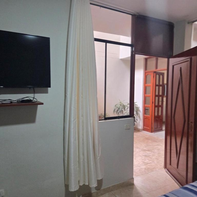 Casa de La Reina - Three-Bedroom House - 48