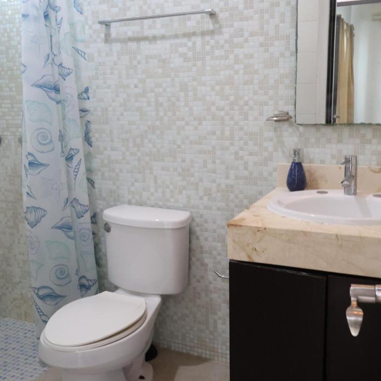 Hermoso departamento en la Avenida Colosio - One-Bedroom Apartment - 15