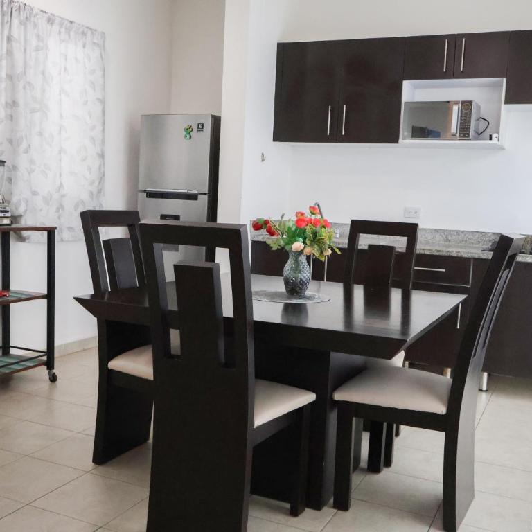 Hermoso departamento en la Avenida Colosio - One-Bedroom Apartment - 4