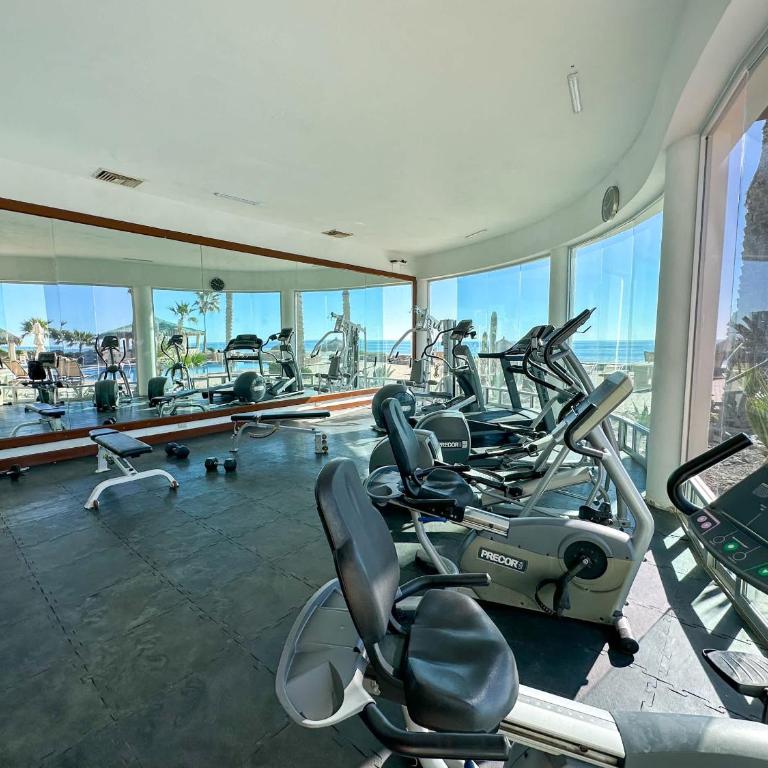 Waves & Relaxation Oceanfront 2BR Family Condo - Apartamento - 60