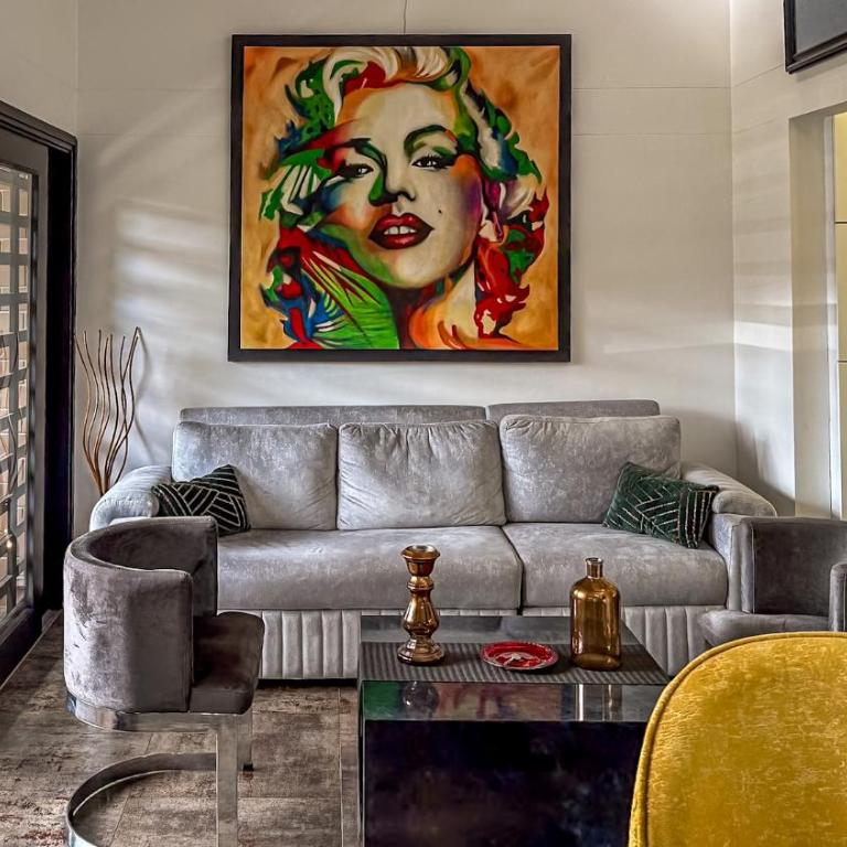 Urban Lofts - One-Bedroom Premium Apartment - 13