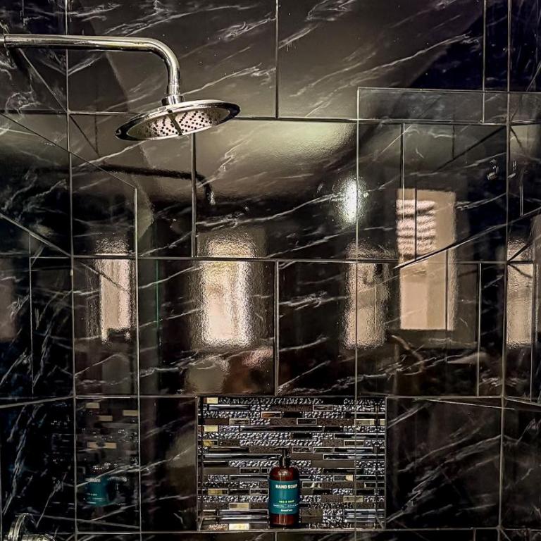 Urban Lofts - One-Bedroom Premium Apartment - 44
