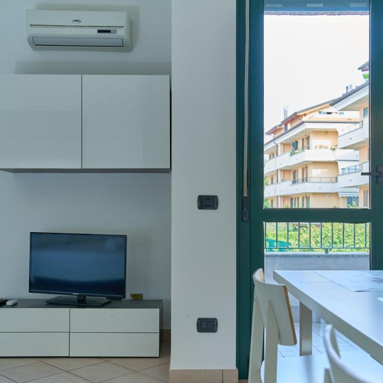 App 14 Accogliente Appartamento con Balcone - Appartamento con 1 Camera da Letto - 4