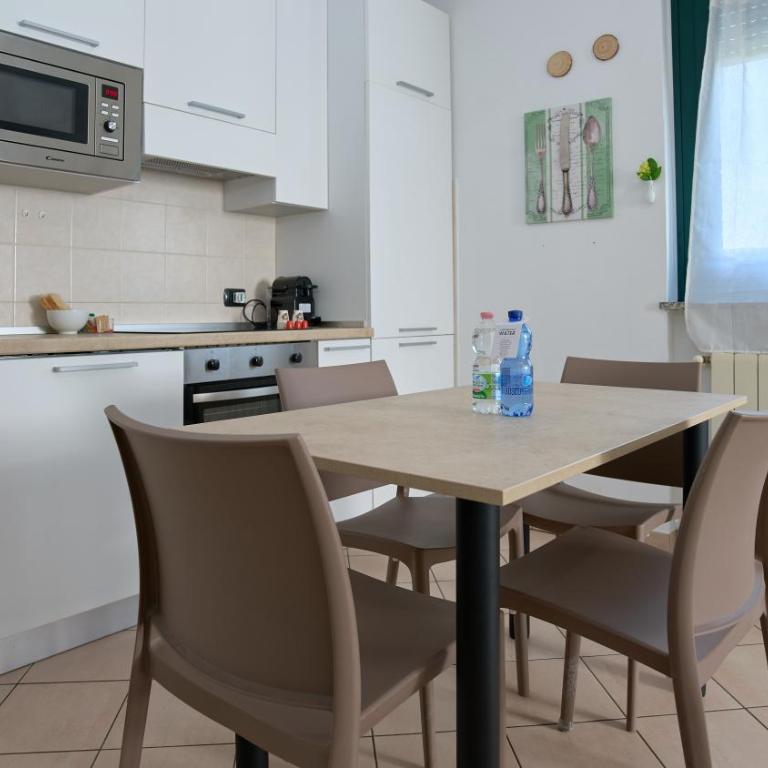 App 22 - Appartamento ad Angolo con Balcone - Apartamento de 1 dormitorio - 4