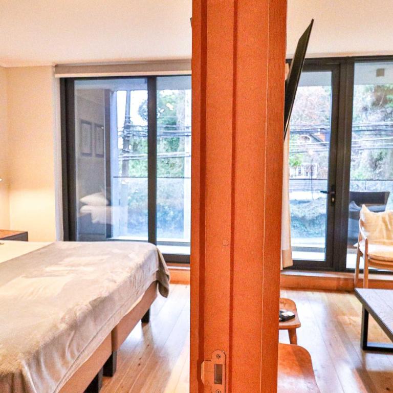 HOM I Conjunto frente al Lago con piscina temperada y estacionamiento - Apartamento - 7