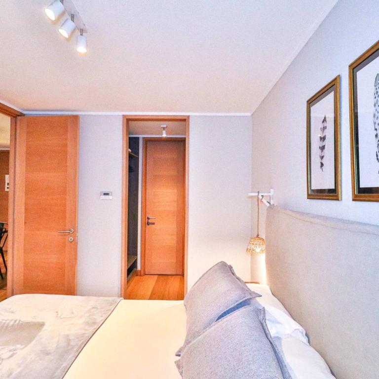 HOM I Conjunto frente al Lago con piscina temperada y estacionamiento - Apartamento - 23