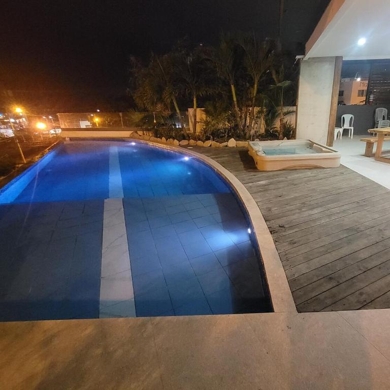 Sea View Getaway - Two-Bedroom Deluxe Apartment with Ocean View - 28