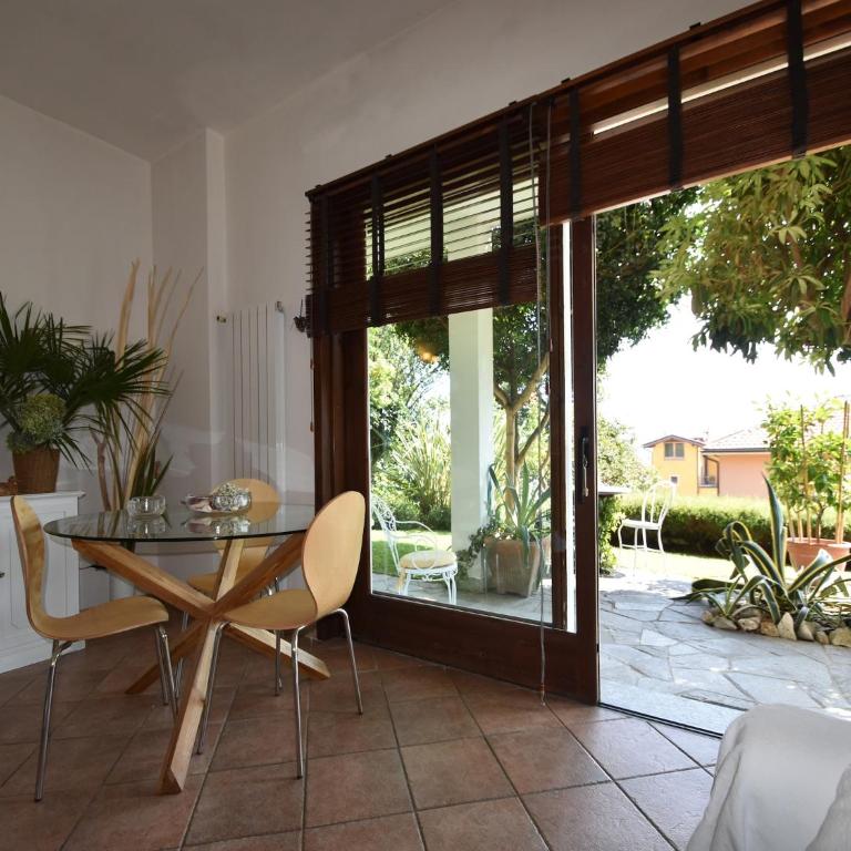 Chalet by Lake Maggiore with Garden Views - Casa Vacanze con 1 Camera da Letto - 6