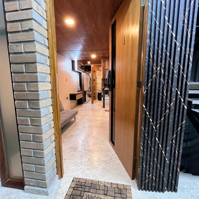 Cozy suite, great area - One-Bedroom Apartment - 5