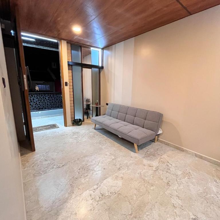 Cozy suite, great area - One-Bedroom Apartment - 12