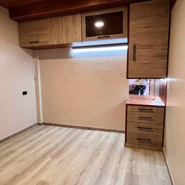 Cozy suite, great area - One-Bedroom Apartment - 14